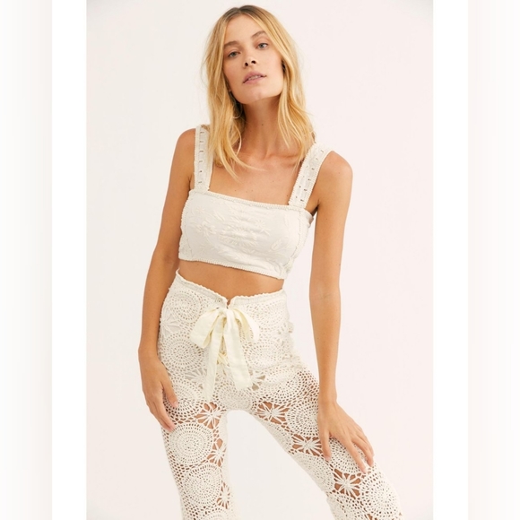 Free People Crochet white pants size M in EUC - Picture 4 of 13